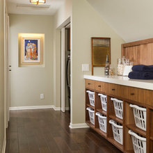 LAUDRY ROOM