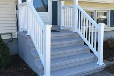 Inspiration for a timeless deck remodel in New York