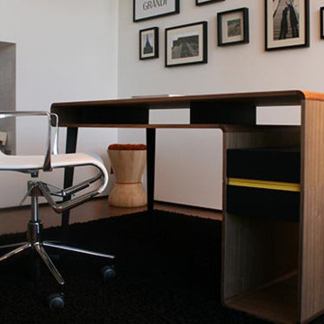Around.U Study Desk