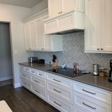 Hill Co. (Soft) Modern: 3,491 ft²/5 BR/3 BA/2 ST