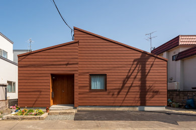 札幌にあるトラディショナルスタイルのおしゃれな家の外観の写真