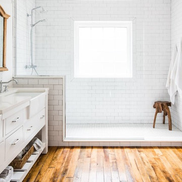 Modern Farmhouse Master Bathroom