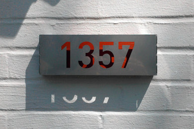 HOME:ID - Custom House Numbers