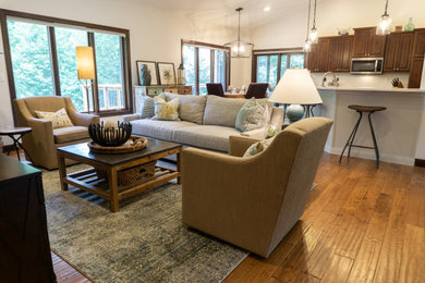Example of a mountain style living room design in Cedar Rapids