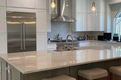 Kitchen photo in Dallas