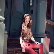 Georgiana Darie's photo