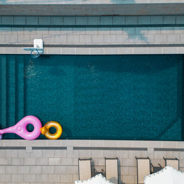 Contemporary Family Oasis