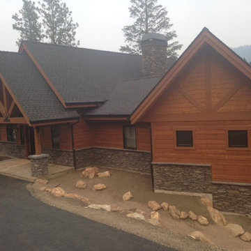 Selkirk Stone Exterior- Shadow LedgestoneNorth Idaho MAsonry & Hardscape Center