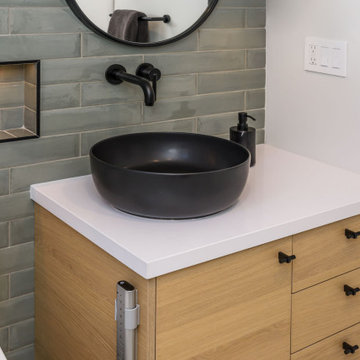 Oakland Modern Bath