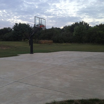Maria T's Pro Dunk Platinum Basketball System on a 47x30 in Union, MO
