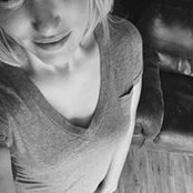 Elizabeth Moore's photo