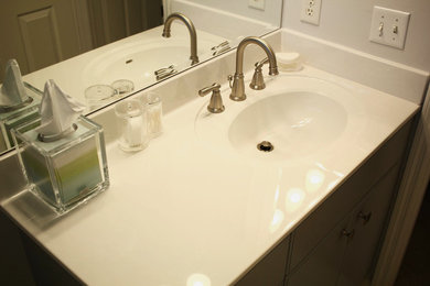 Inspiration for a transitional bathroom remodel in Miami