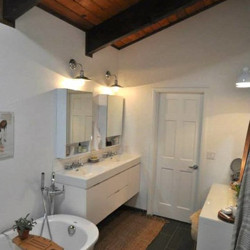 1970s Foothills Bathroom