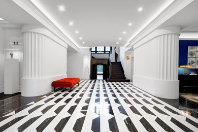 Example of a minimalist entryway design in New York