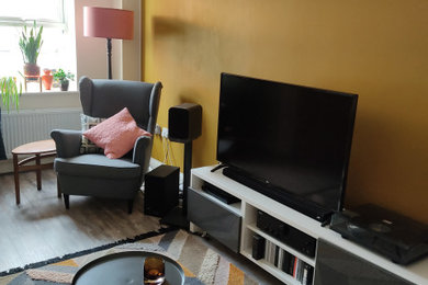 This is an example of a contemporary living room in Manchester.