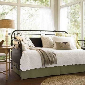 Paula Deen Furniture Down Home Garden Gate DayBed in Black