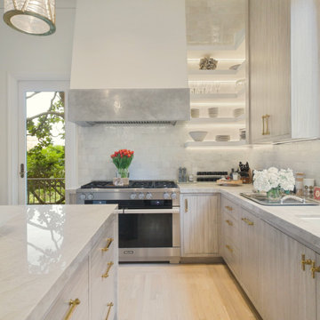 Pac Heights refined continuity: BRIDGING CLASSIC ARCHITECTURE & MODERN LIVING