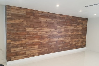 Wood Wall Made with Laminate Flooring