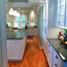 Starmark White Contemporary Cottage Kitchen Bar Traditional
