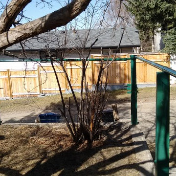 19 Chatham Dr. N.W. CALGARY AB