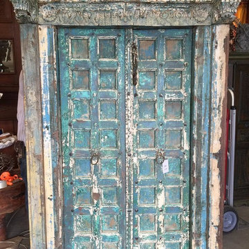 Eclectic Colonial Home Piece Sale
