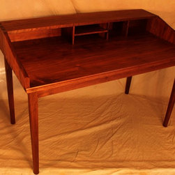 Ladies writing desk - Products