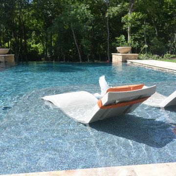 Ledge Loungers in Action!