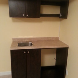 Basement kitchen - Closet Storage