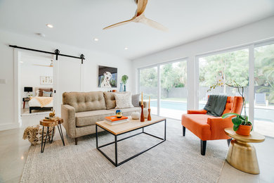 Living room - 1950s living room idea in Miami