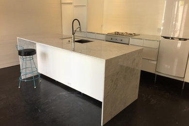 Inspiration for a contemporary kitchen remodel in New Orleans