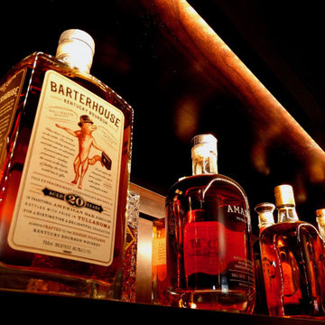Wauwatosa Residence - Bourbon Bar