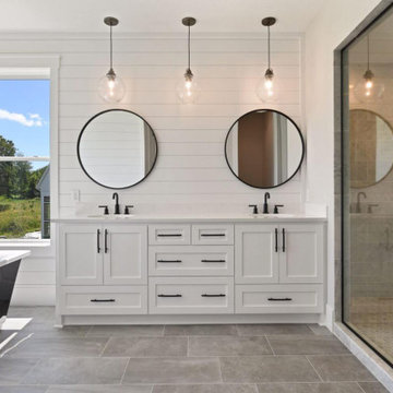 Primary Bathroom | MN