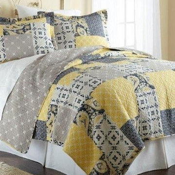 Reversible Coverlets and Quilts (Sets)