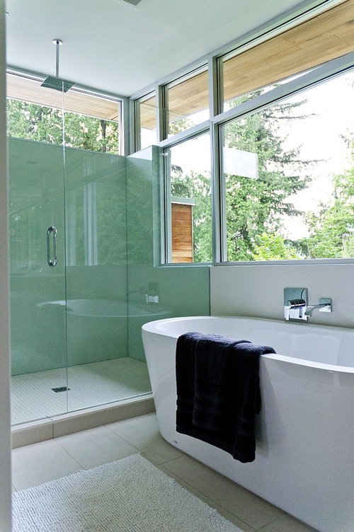 Love the shower wall