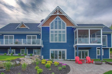 Example of a classic exterior home design in Toronto
