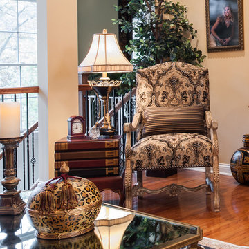 Traditional. Neutral Living Room