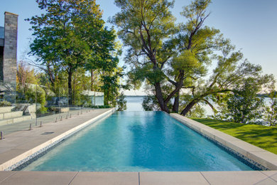 Pool - contemporary pool idea in Montreal