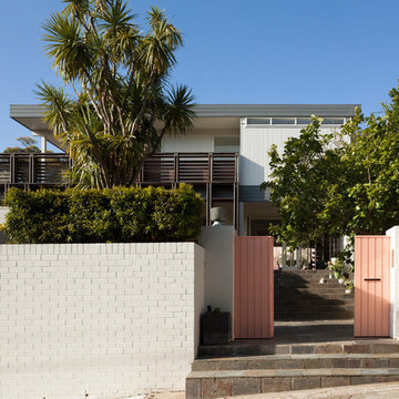 Modernist Courtyard House
