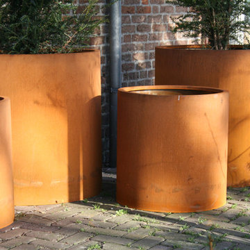 Corten Steel Atlas Cylinder Planters