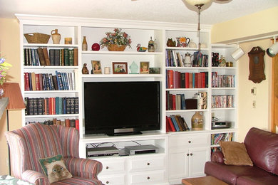Inspiration for a timeless living room remodel in Manchester