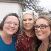 Kelly Kirwin's photo