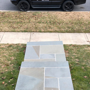 Solid One Piece Thermal Flagstone Step with Natural Stone Veneer