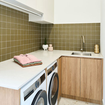 The Sherwood (Breakfast bar & Laundry)