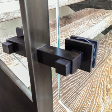 Freestanding stairs with Glass Railings