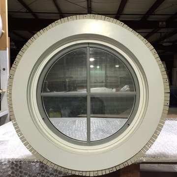 OPERATING FULL-ROUND WINDOW