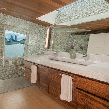 G Little Construction Floating Home