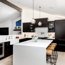vent hood and backsplash