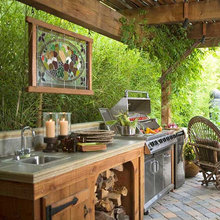 Outdoor Kitchen & Patio
