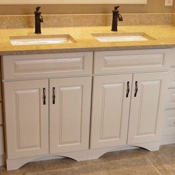 Moline, IL- Bath Remodel With Beautiful Tiled Shower