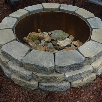 Outdoor stone fire pit